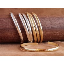 Elegant Textured Cuff bracelet